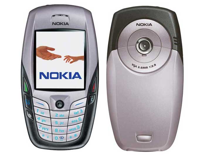 Front and back view of the classic Nokia 6600 with VGA camera and keypad.
